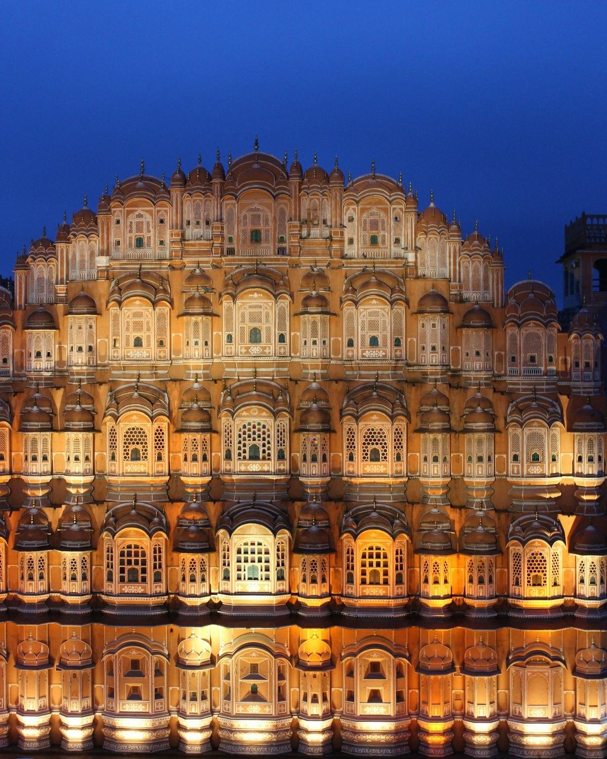 Hawa Mahal in Jaipur illuminated at night